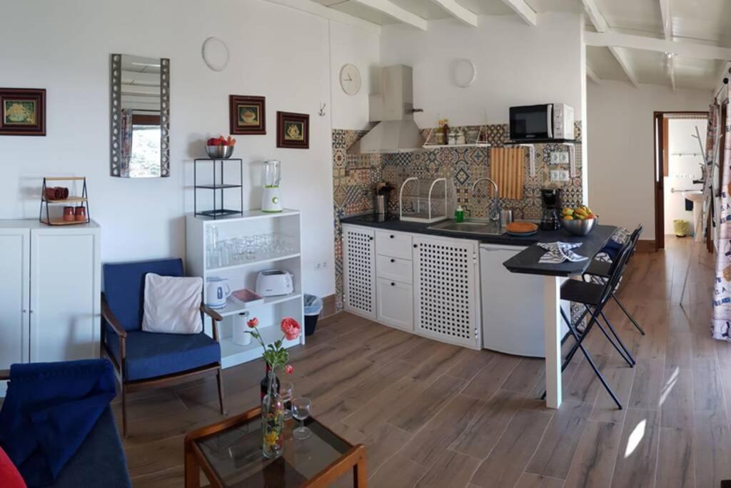 Minicasa 2 En Arico Viejo Con Fibra Optica Apartment Exterior photo